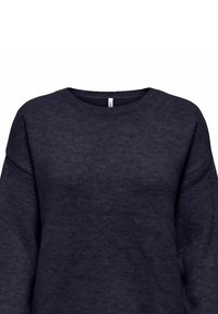 Pull gris foncé à col rond avec manches longues et texture tricotée douce, montré de face sans logos ni motifs visibles.