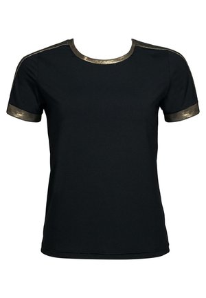 Czarny t-shirt z krótkim rękawem, ozdobiony metalicznym złotym wykończeniem na dekolcie i rękawach. Miękka tkanina o prostym, klasycznym kroju.