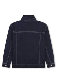 Temno modra jeans jakna s klasičnim ovratnikom, dolgimi rokavi in srebrnimi detajli. Ima kontrastne šive in sproščen kroj.