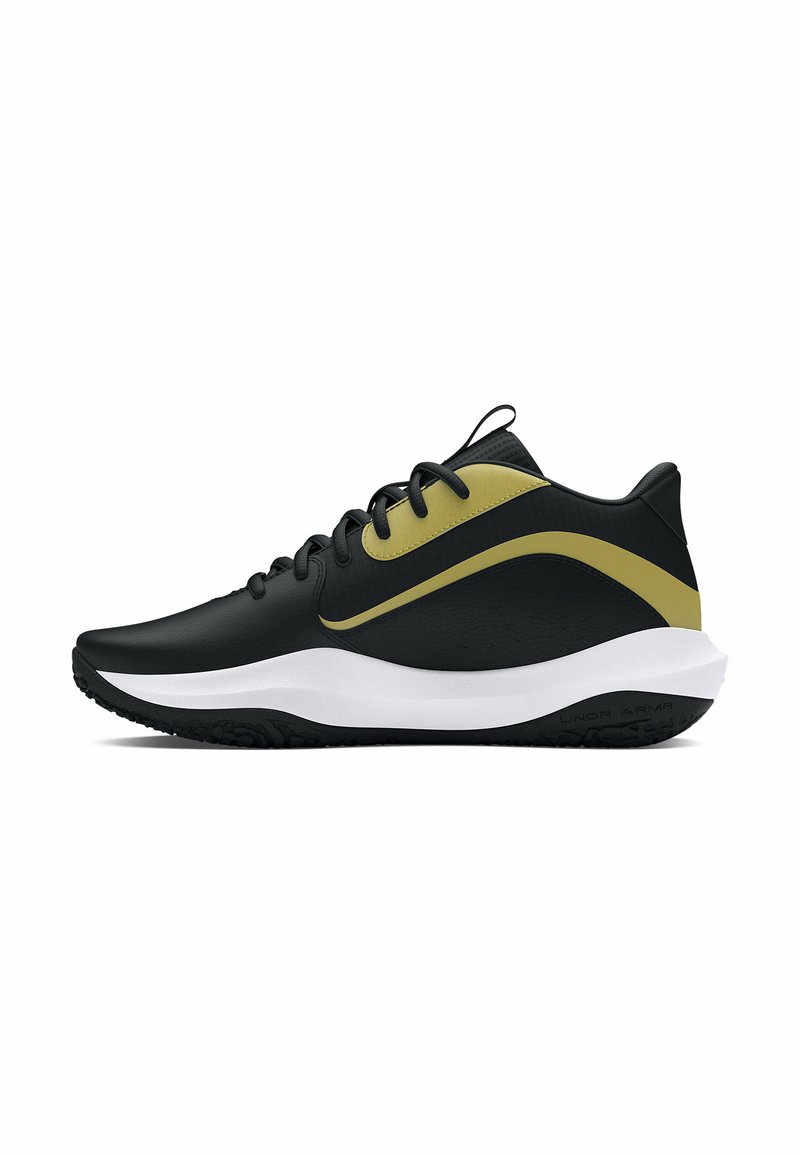 Schwarze und goldene Low-Top-Sportsneaker mit schwarzen Schnürsenkeln, weißer Sohle, strukturiertem schwarzen Außensohle und Zuglasche auf der Zunge.