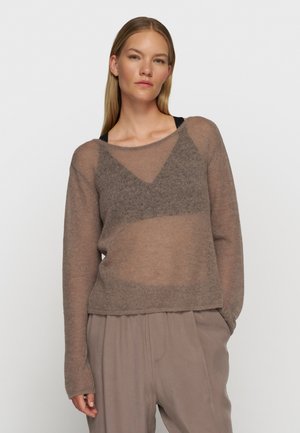 - Sweter