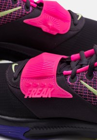 Nike Performance Basketbalové boty - purple