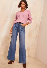 Friends Like These STITCH DETAIL  - Stickad tröja - pink