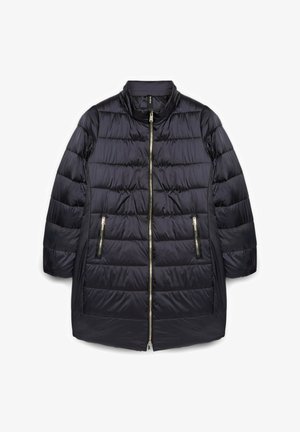 Chaqueta acolchada negra con cuello alto, con cierre frontal de cremallera y dos bolsillos laterales. Hecha de tela lisa y brillante con textura acolchada.