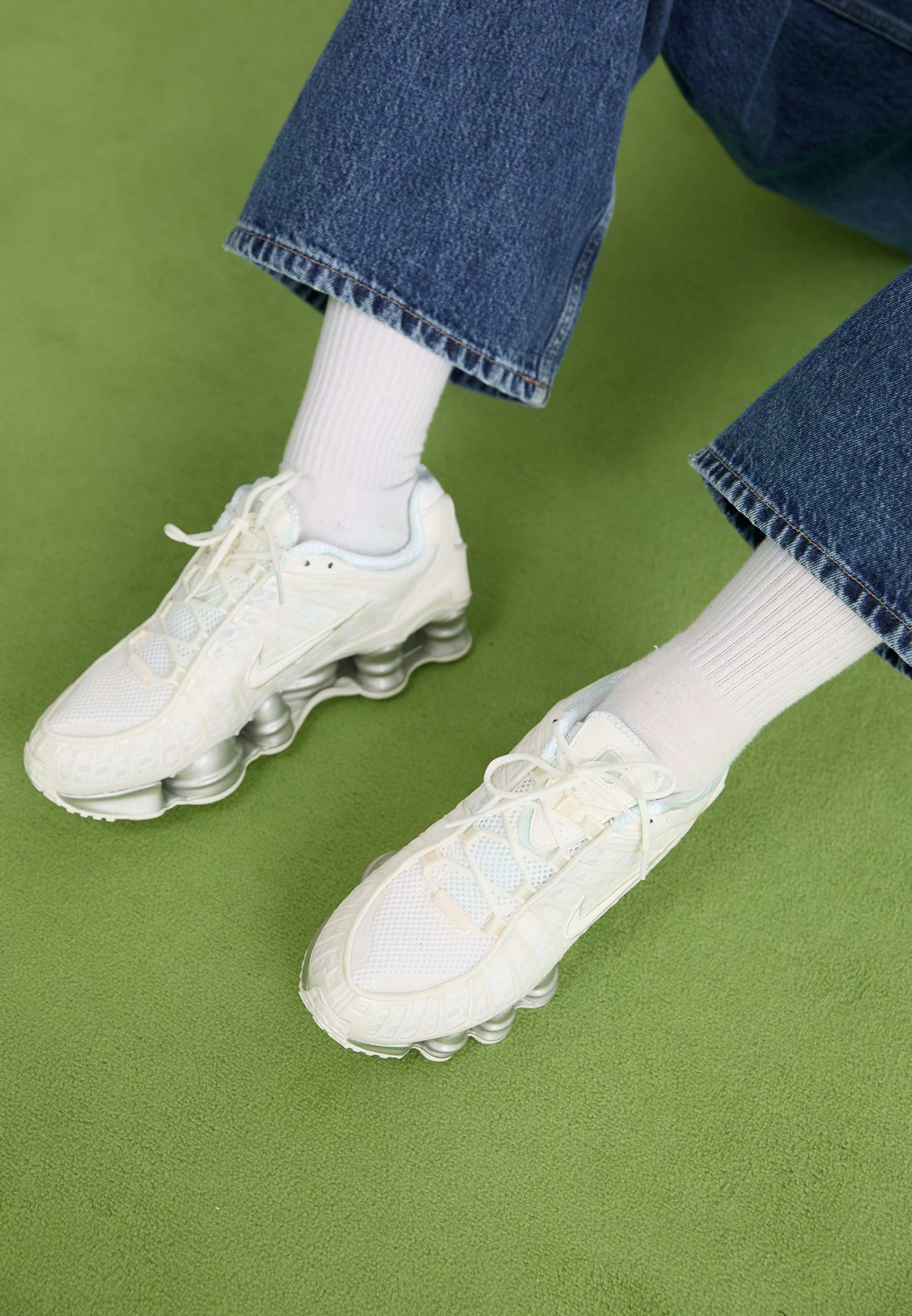 Nike Sportswear SHOX TL - Trainers - sail/beige - Zalando
