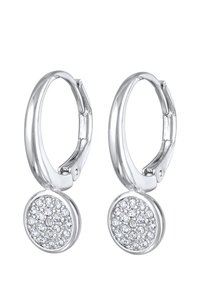 Orecchini a cerchio in argento con goccia circolare decorata da numerosi rhinestone trasparenti disposti in un motivo scintillante. Texture liscia e lucida.