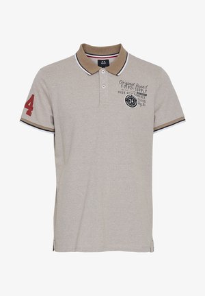 Vaalea harmaa poolopaita, joka on valmistettu puuvilla-sekoitteesta. Paidassa on vaaleanruskea kaulus, punainen numero "4" hihassa ja brodeeratut brändityylit.