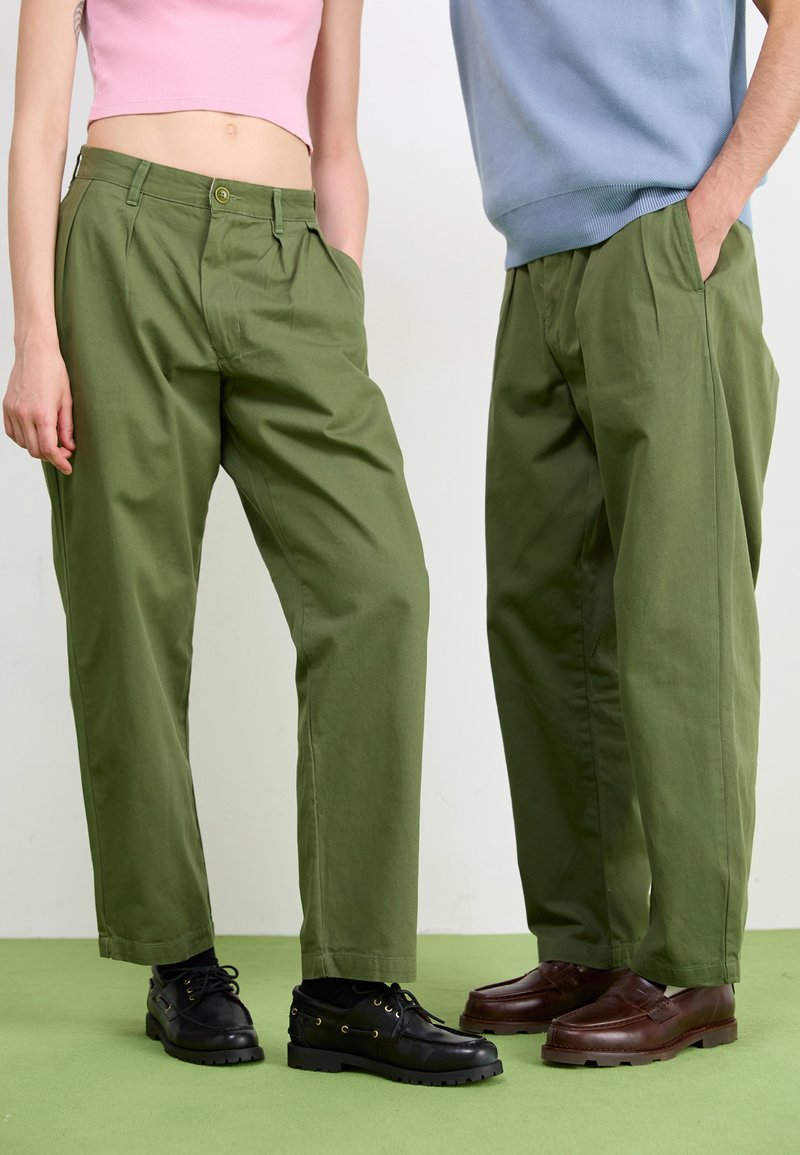 Service Works DRILL PART TIMER UNISEX - Παντελόνι - olive