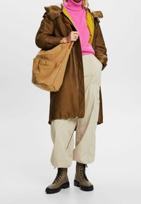 Esprit Sweter