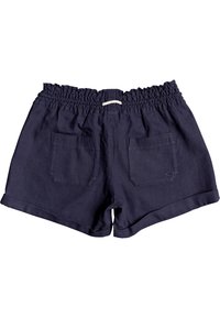 Shorts bleu marine pour femmes avec ceinture élastique, cordon de serrage, deux poches arrière et ourlets roulés sur fond blanc.