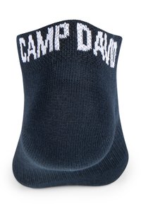 Zwarte gebreide sok met witte tekst "CAMP DAVID" nabij de bovenrand, getoond vanaf de teenkant op een witte achtergrond.