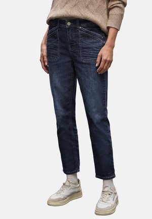 - Jeansy Relaxed Fit