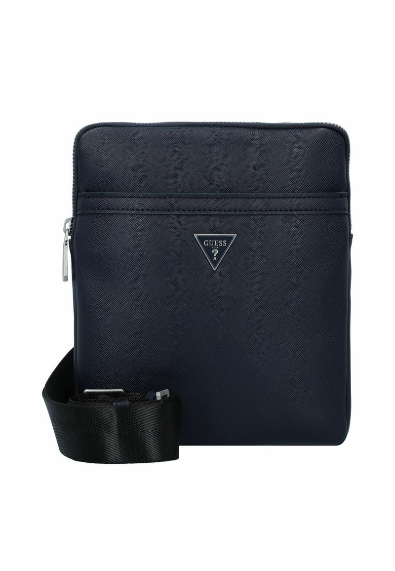 Navy-farbene synthetische Umhängetasche mit Reißverschluss, Vordertasche und verstellbarem schwarzem Trageriemen. Mit silbernem Logo in dreieckiger Form.