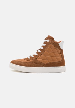 Sneakers alte - cognac