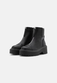 ONLY SHOES ONLBOSSI FRONT ZIP BOOT - Botas de tornozelo com plataforma - black