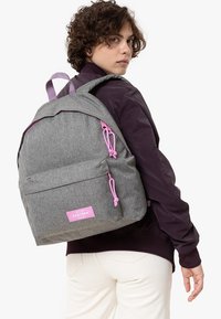 Eastpak PADDED PAK'R - Zaino - kontrast stripe grey