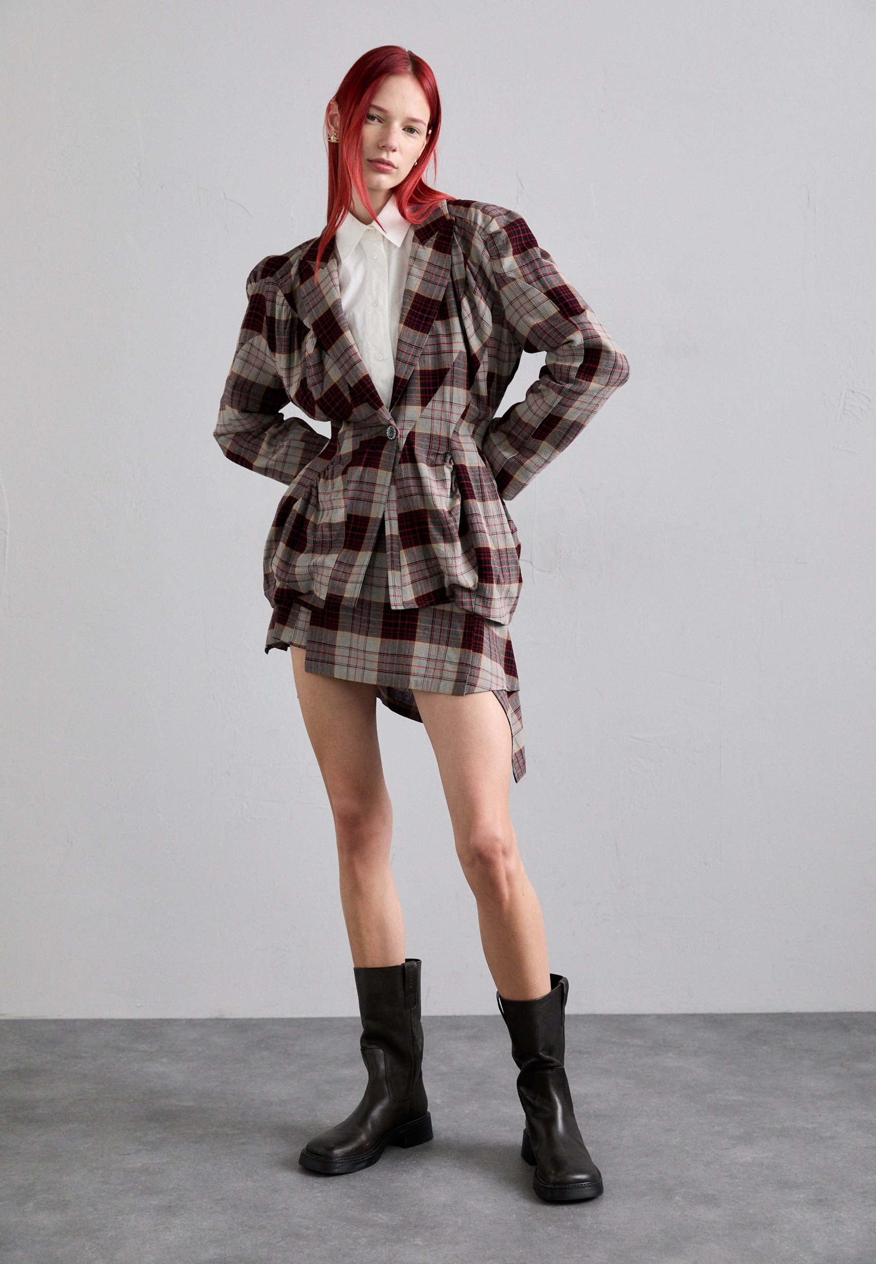 Vivienne Westwood｜SKIRTS (VALENTINA KILT (1802001B Y003 Vivienne Westwood Valentina Kilt in Natural | Lyst