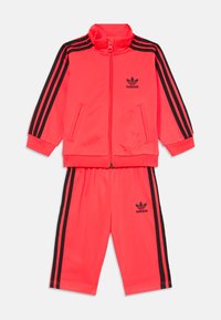 Unausgewählt, lucid red