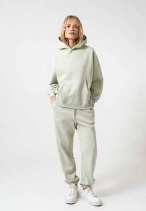 Hoodie - soft green