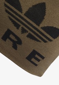 adidas Originals ADVENTURE - Mössa - olive strata/black