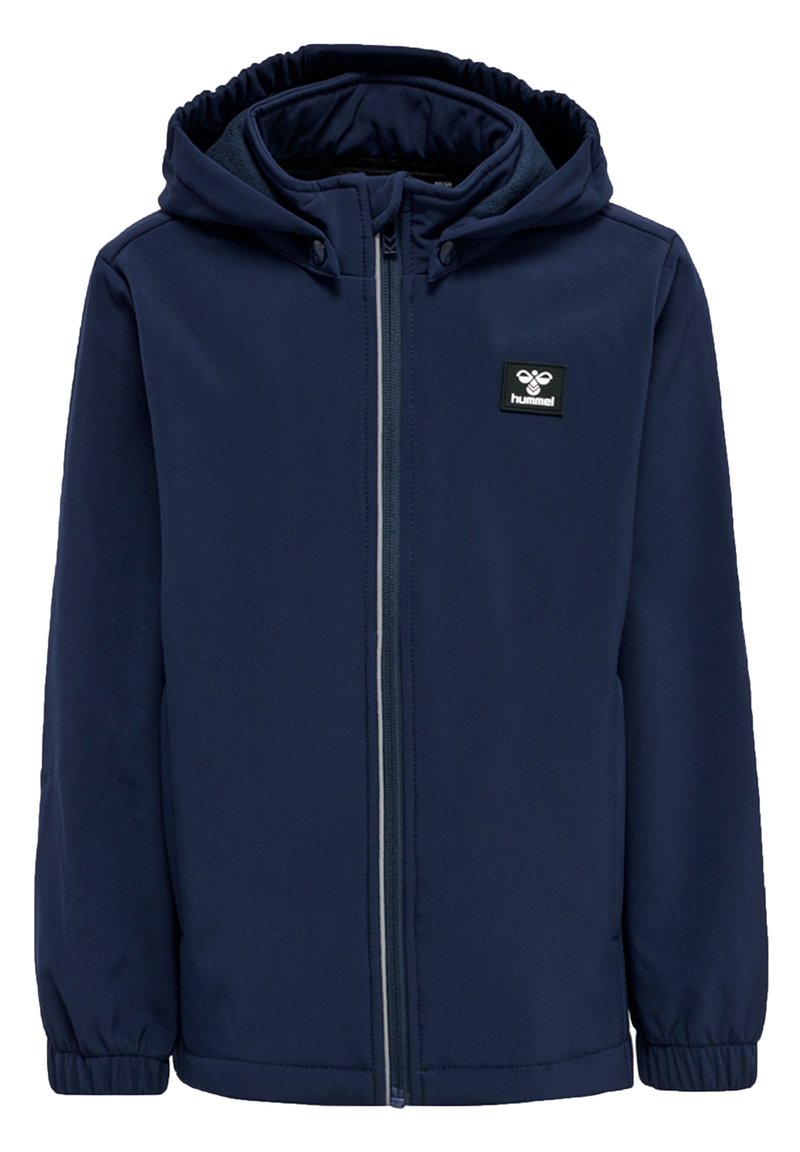 Mørkeblå zip-up jakke med hætte, der har elastiske manchetter, glat materiale og et logo patch på brystet. Enkel, funktionel design.