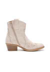 Stivaletti ankle in suede beige con zip laterale, cuciture decorative, borchie metalliche, punta arrotondata e tacco basso impilato.