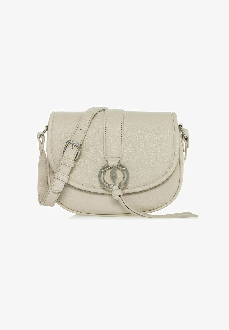 Beżowa skórzana torba na ramię o zaokrąglonym kształcie, zamykana na magnetyczny klapkę, z metalowym akcentem w postaci pierścienia. Posiada regulowany pasek dla wygody.