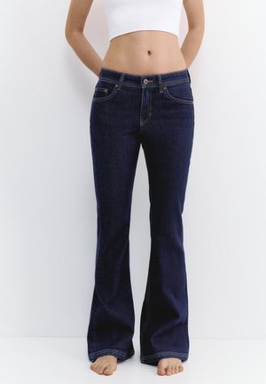 PULL&BEAR LOW-RISE BOOT-CUT JEANS - Jeans Bootcut - dark blue
