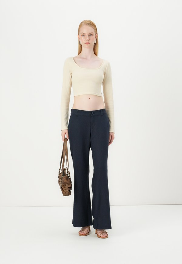 TAILORED BAGGY FLARE - Trousers2