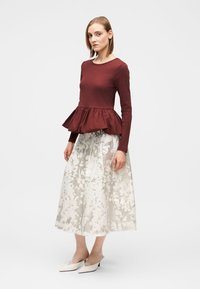 Stine Goya LONG SLEEVE BALLOON - Pulover - tawny port