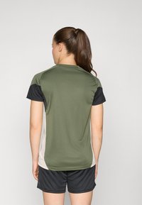 adidas Performance FCB - Klubiriided - base green