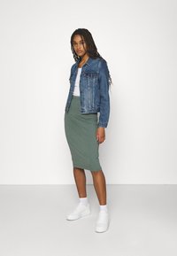 Even&Odd 2 PACK - Saia lápis - black/green