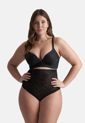Zwarte beha met gladde cups en verstelbare bandjes, gecombineerd met een hooggewaisted slip met een doorschijnend bloemenkantontwerp.