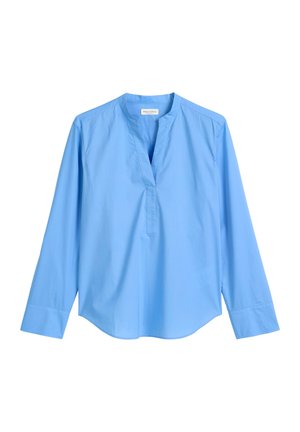 Jasnoniebieska długa koszula z długim rękawem, wykonana z bawełny, z dekoltem w serek, luźnym krojem i zapinanymi mankietami. Gładka faktura, bez wzorów.