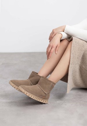 Botines - taupe