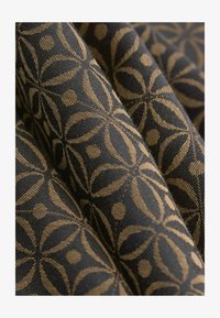 Unausgewählt, black gold