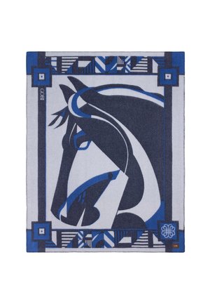 Abstraktes Pferdekopf-Design in Blau, Schwarz und Weiß mit geometrischen Randmustern auf einem quadratischen Textilstück.