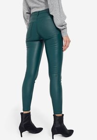 Stradivarius Broek - green