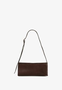 Pasirinkta, deep brown