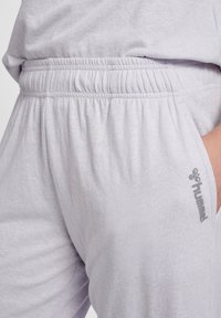 Hummel ZANDRA REGULAR - Träningsbyxor - light grey melange