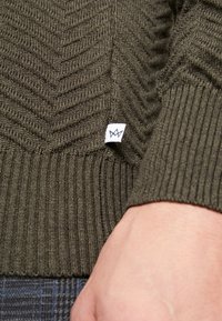 Kronstadt Stickad tröja - dark green