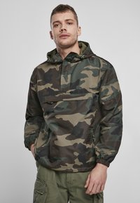 Brandit - Windbreaker - woodland Thumbnail Image 1