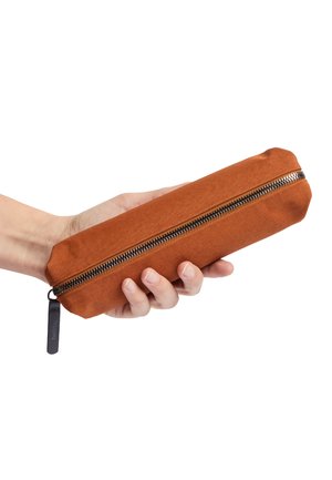 Bellroy Pencil case - bronze