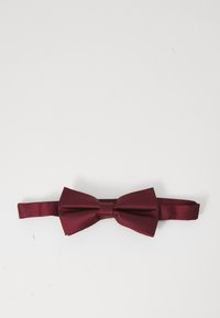 Unselected, bordeaux