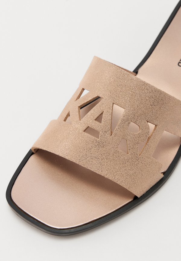 SKOOT II CUT OUT  - Sandals2