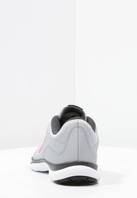 Nike Performance Træningssko - grey