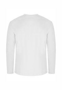 Weißes Langarm-T-Shirt mit rundem Halsausschnitt, aus weichem Stoff gefertigt. Verfügt über sichtbare Nähte und eine lockere Passform. Keine Grafiken oder Muster.