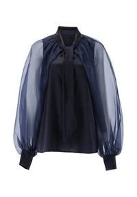 Blusa navy con corpo in satin e maniche a sbuffo trasparenti. Presenta un colletto alto con un dettaglio a fiocco e polsini elasticizzati.