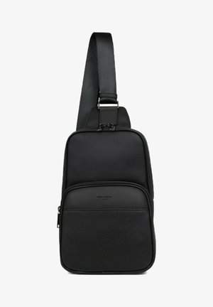 Borsa a tracolla nera realizzata in materiale sintetico strutturato con un pannello frontale liscio. Caratterizzata da una larga tracolla regolabile e da multiple tasche con zip.