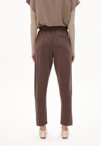 ARMEDANGELS MAGDAA - Broek - warm slate
